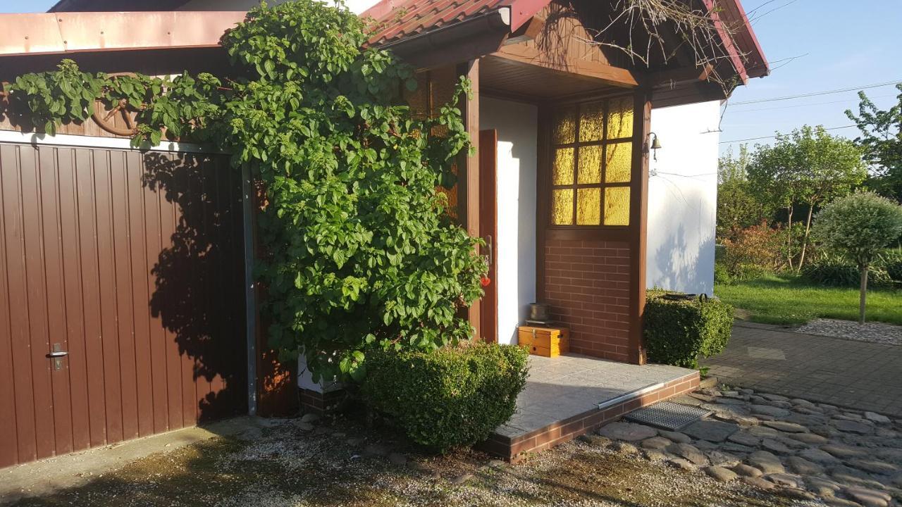 Domek Nad Jeziorem Bystrzyna Świdwin エクステリア 写真