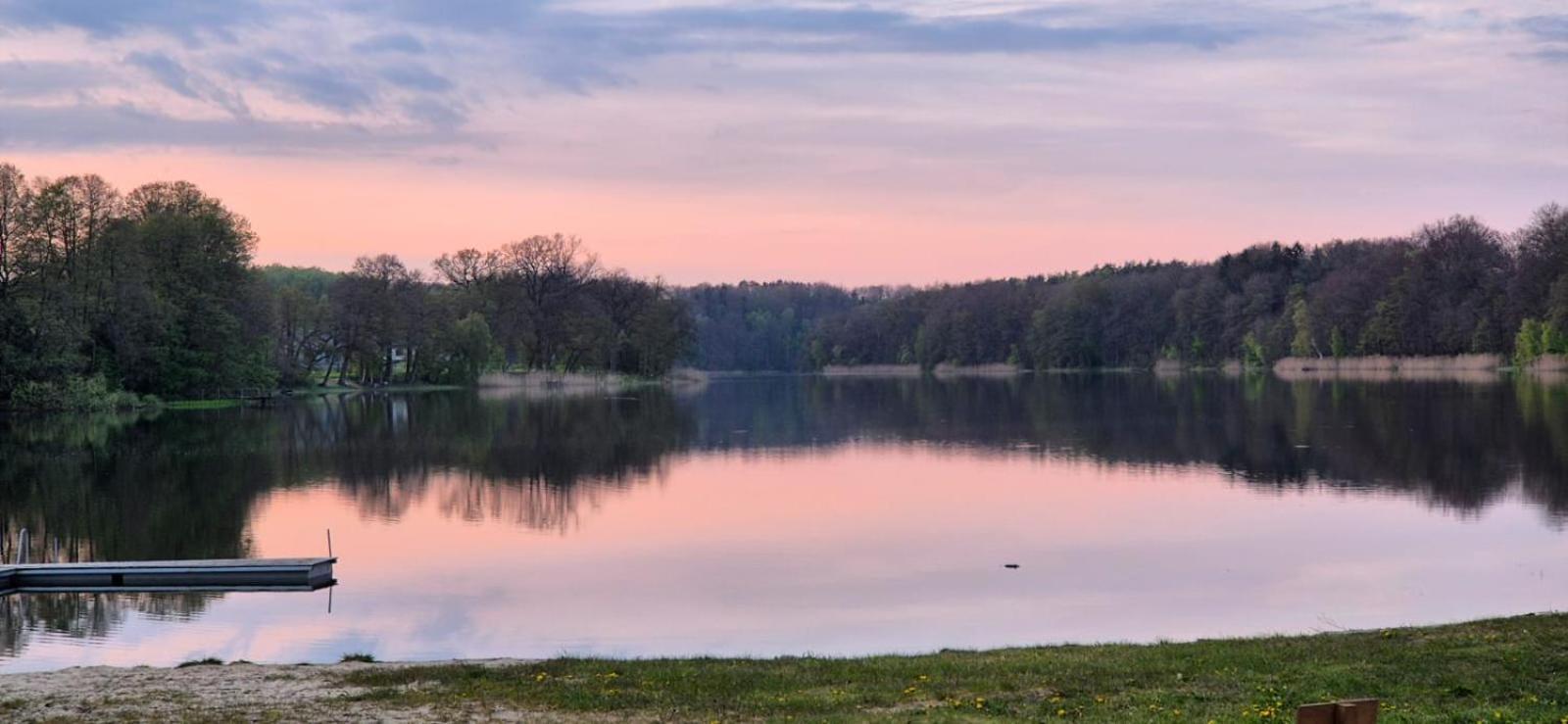 Domek Nad Jeziorem Bystrzyna Świdwin エクステリア 写真