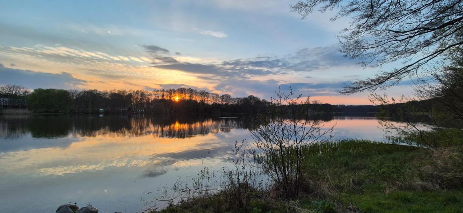 Domek Nad Jeziorem Bystrzyna Świdwin エクステリア 写真