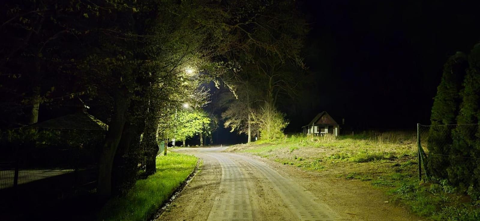 Domek Nad Jeziorem Bystrzyna Świdwin エクステリア 写真